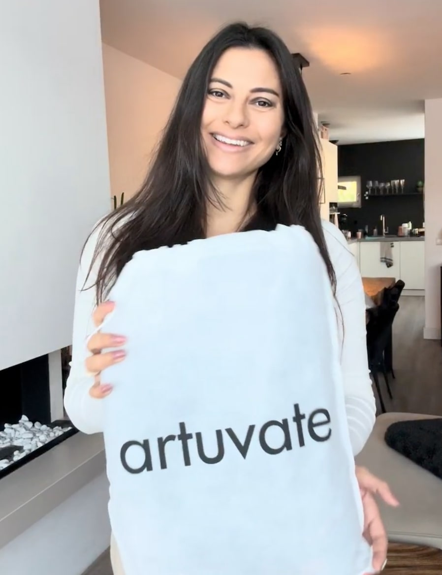 Alt Image